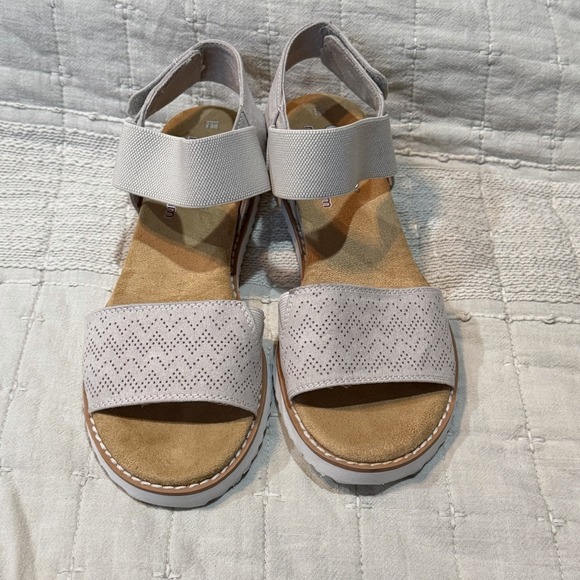 Skechers Shoes - New Skechers Bobs Desert Kiss Women's Size 6.5 Excellent Condition